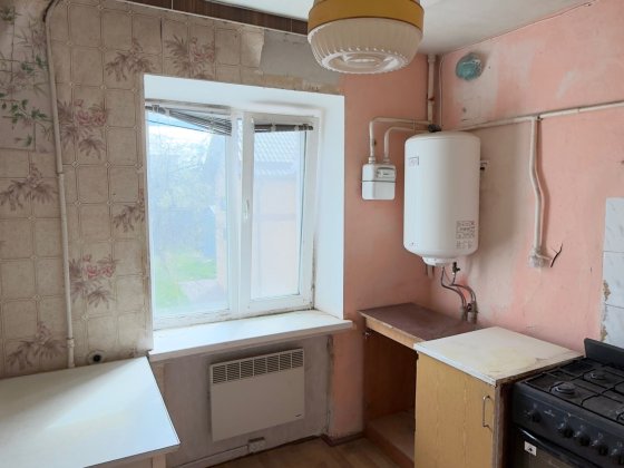 Продам 2-х кім квартиру центр Фастів