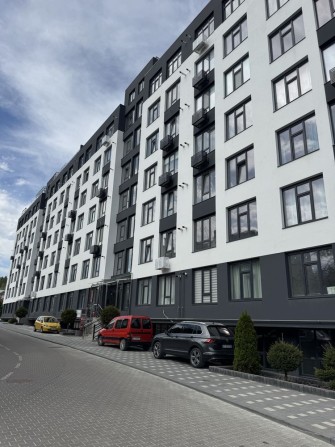 Простора 1-кімнатна квартира 58,3 м² у центрі Трускавця • ЖК «Грушевський» - фото 1