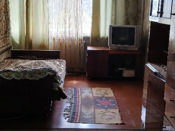 Продаж 2 кім кв р-н центрального ринку Умань