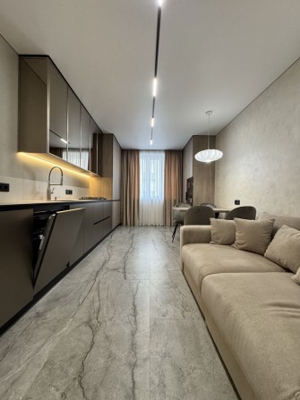 Продаж сучасної 2 кімнатної квартири - фото 1