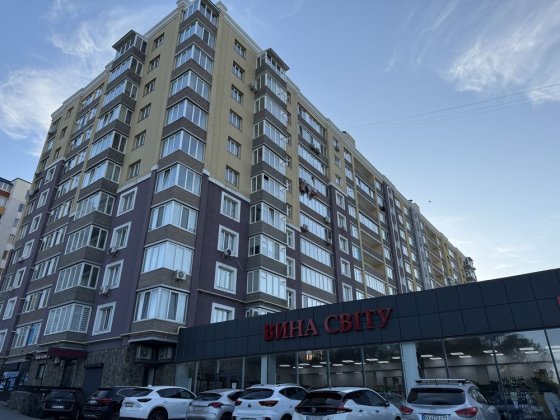 2к Новобудова здана, район  Виставка | 86м² | Вид на озеро | 3 поверх | без комісії для покупця Хмельницький