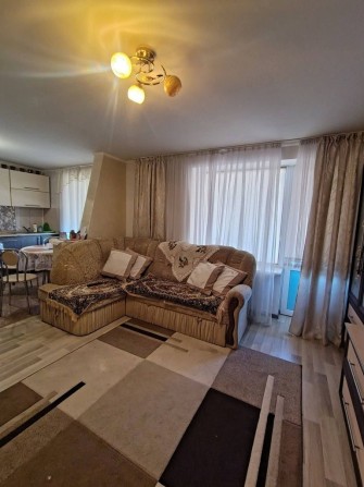 Продам трикімнатну квартиру по вул.Бандери ,район 8/9 школи - фото 1