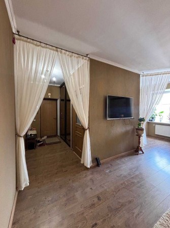 Продаж стильної 1к квартири (44 м²) у престижному районі Виставка. - фото 1