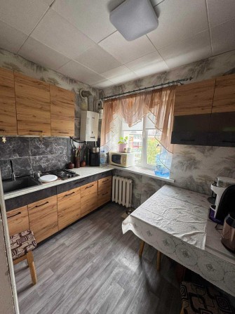 43276 Продаж 3к квартири на Виставці , гарний стан , Програми так - фото 1