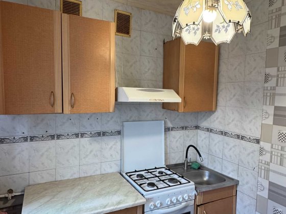 Продам 2 к.кв в Чугуеве , 3 этаж Чугуев