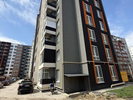 Простора 1к в зданій секції, вікна у двір 43436 Хмельницкий