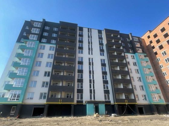 Терміновий продаж 1 к Виставка новобудова на етапі здачі Хмельницкий