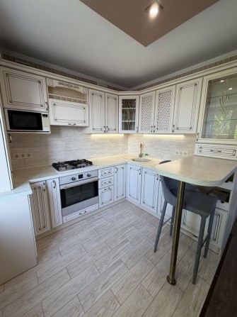 Продаж 2-кімнатна з АО поруч з центром - фото 1