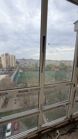 ТОП локація Центр Вишневого вул. Європейська 31А  2к 86 м² двостороння вид на стадіон - фото 1