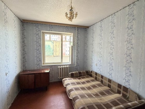 Продам 2-кімнатну квартиру по вул.Грушевського, 3 Бровары