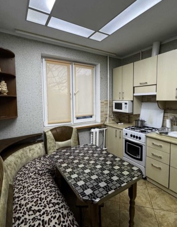 У продажу добротна 2к квартира! Виставка! ід 42407 - фото 1