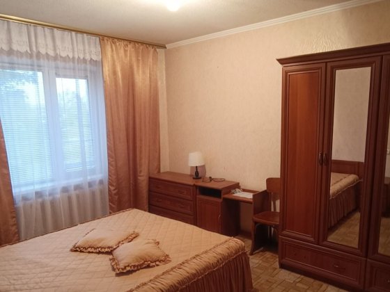 Продам 3-ох кімнатну квартиру на Таращанському масив Біла Церква