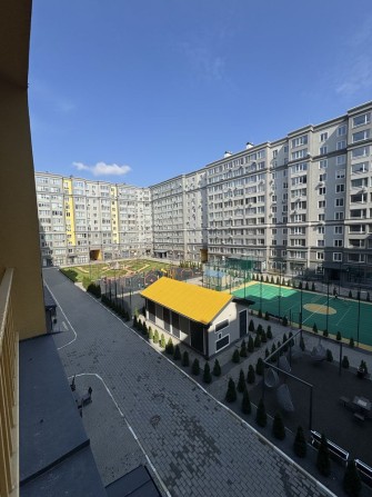 Однокімнатна в єоселю до 3 років Буча школа поруч - фото 1