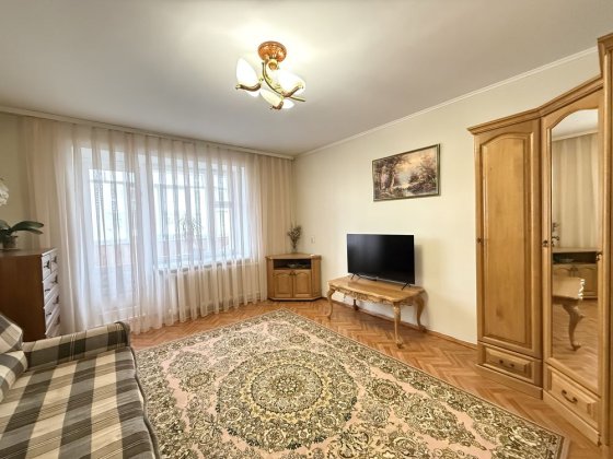 Продам 2к квартиру 49,2 м² з меблями, не кутова, балкон і лоджія Хмельницький