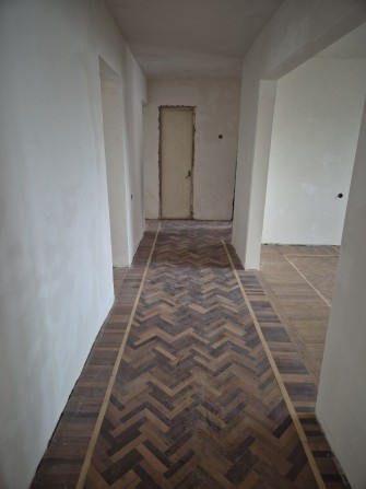 Продам 4-кім.квартиру - фото 1