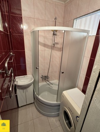 Продам 2-х кімнатну квартиру - фото 1