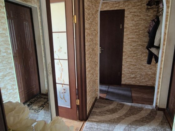 Продаж двокімнатної квартири.   Днс.