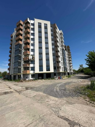 Продаж  2 км квартира в новобудові  біля ТЦ Вудмол - фото 1