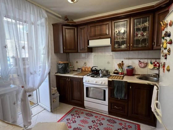 Затишна 1к цегла, не кутова.Меблі залишаються. Мін. оформ. 43930 Хмельницький