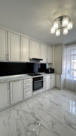 Продаж 3-кімнатної квартири. ДНС - фото 1