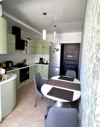 Продаж 1-кімнатної квартири в ЖК “Новий Квартал”, мікрорайон Озерна, вул. Панаса Мирного 14/1 - фото 1