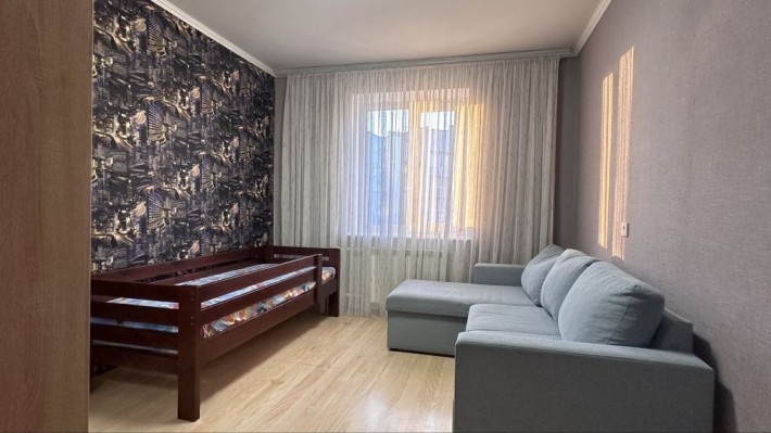 Продаж 3к  мікрорайон озерна - фото 1