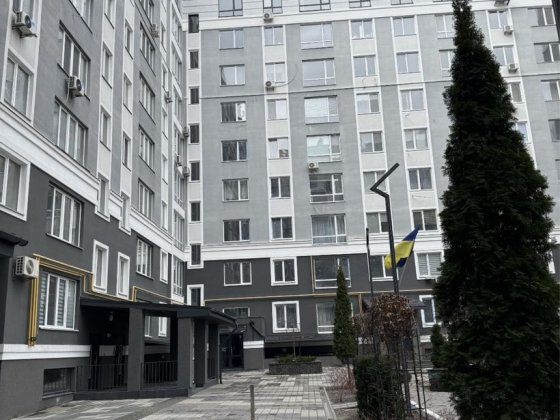 Однокімнатна з частковим ремонтом мінімальне оформлення Буча