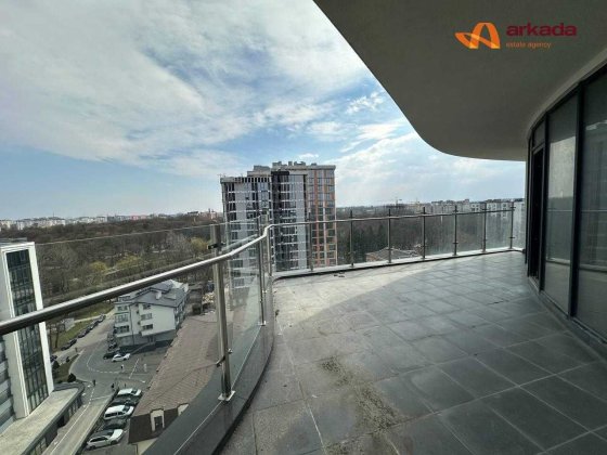Продаю квартиру з терасою на березі Міського Озера. 214м2.ЖК Парус Ивано-Франковск