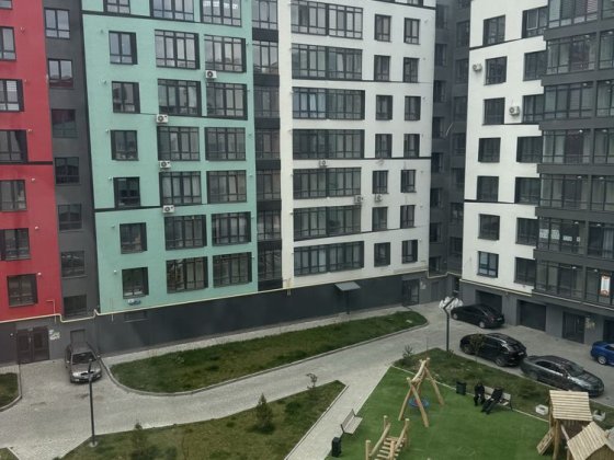 Продаж трійки по вул. Нац Гвардії Ивано-Франковск