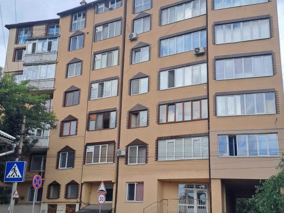 Продаю 3кімнатну квартиру в центрі. 80м2 Газифікована Ивано-Франковск
