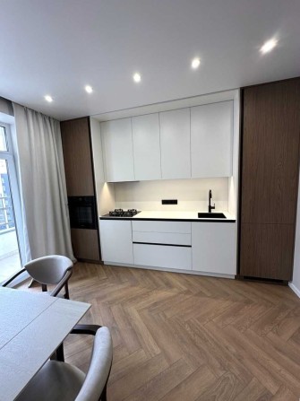 СТИЛЬНА ТА ВИШУКАНА  1-к квартира, ЖК Синергія Сіті, 40 м.2 - фото 1
