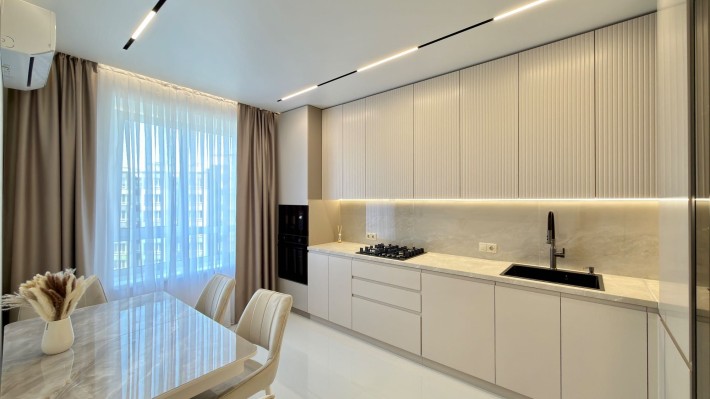 Продаж світлої 3к квартири біля озера ЖК Millenium - фото 1