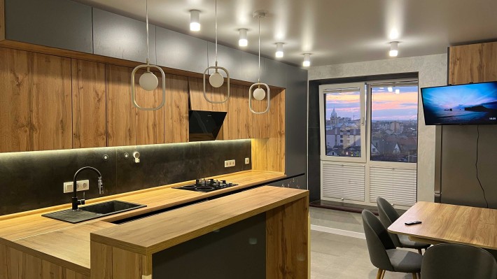 Продається 3-кімнатна квартира 88,7 м² у ЖК “Листопад” вул. Івасюка - фото 1