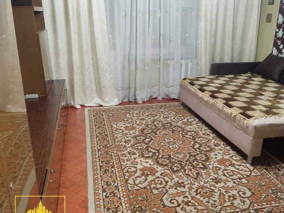 Продаж 3-х кімнатної квартири Кременчук   поряд  із міським садом. Кременчуг