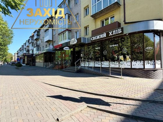 2 кімнатна Центр, пр.Волі, 2 поверх, індивідуальне газове опалення Луцк