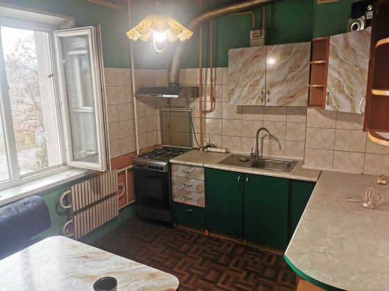 Продам от собственника 3х комн. Индустриальный Кривой Рог