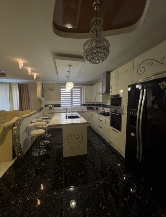 Продаж 3 кімнатної квартири по вулиці Коновальця 138 А - фото 1