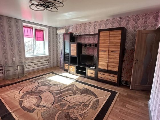 Продам квартиру двух комнатную .Одесская 28 Кривой Рог