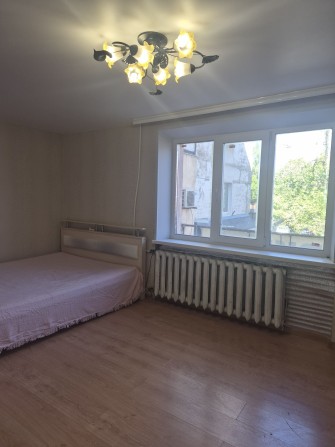 Продам 1но комн квартира 2/5-эт дома у. Соборности ремонт+мебель+техника самый центр Соцгород! - фото 1