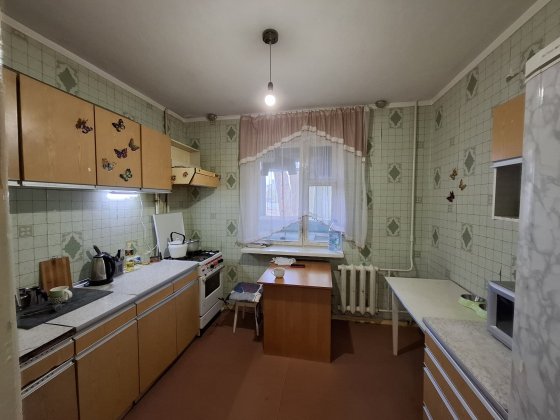 Продам 1но кімнатну на 5 Зарічному, Бродвей Кривий Ріг