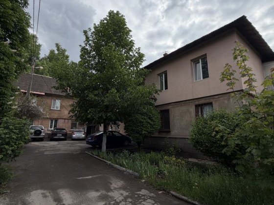 Продам Трехкомнатную квартиру у.Галатова Соцгород Металургический район. Кривий Ріг