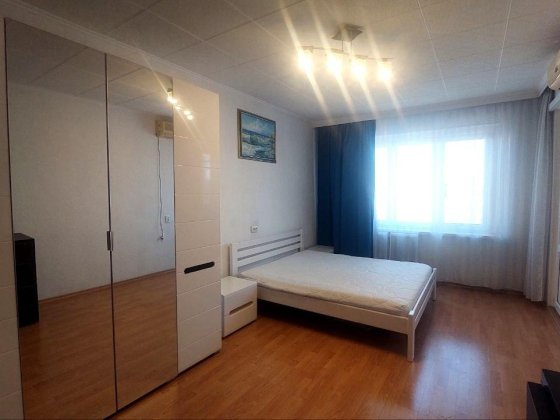 Продам 3хком на Глушко