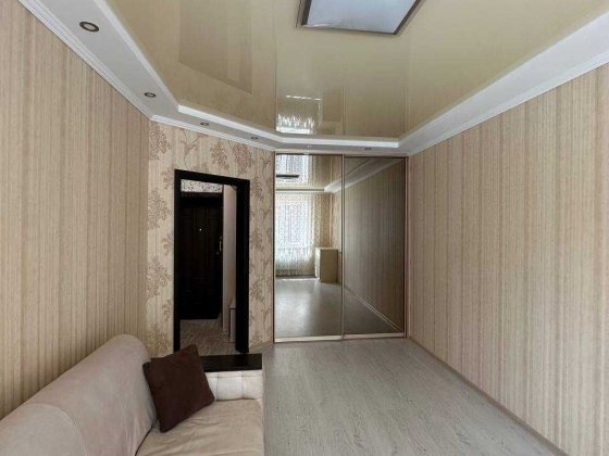 Центральний парк! 1к квартира зі свіжим ремонтом! Газ.Закрита територія