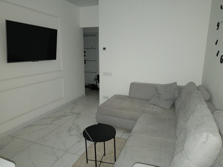 Продаю 2-ком 95 кв-л - фото 1