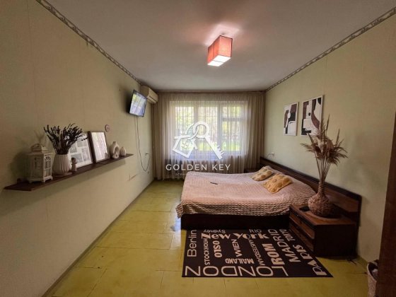 Продаж 3-кімнатної квартири  по вул. Олексія Різниченка, Ювілейна Кривий Ріг