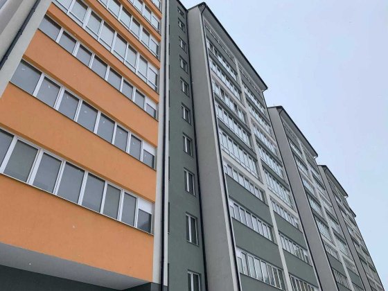 Продається 2 кімнатна квартира, середній поверх. Івано-Франківськ
