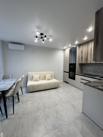 Квартира в новобудові, 64 м.кв, меблі і техніка - фото 1