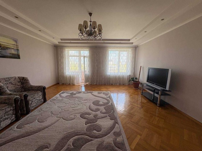 Продаж просторої 3 кімнатної квартири!Івано-Франківськ!Держпрограми! - фото 1