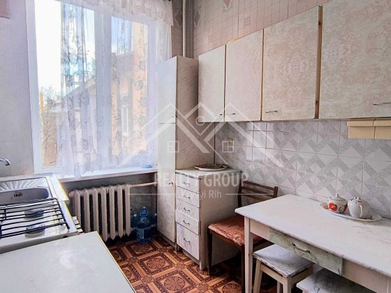 Продам 3к сталінку на ПІОНЕРІ Кривий Ріг