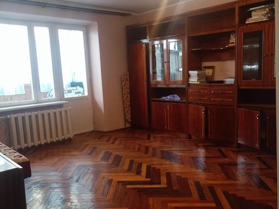 Продам 1 км  квартиру великої площі. Івано-Франківськ